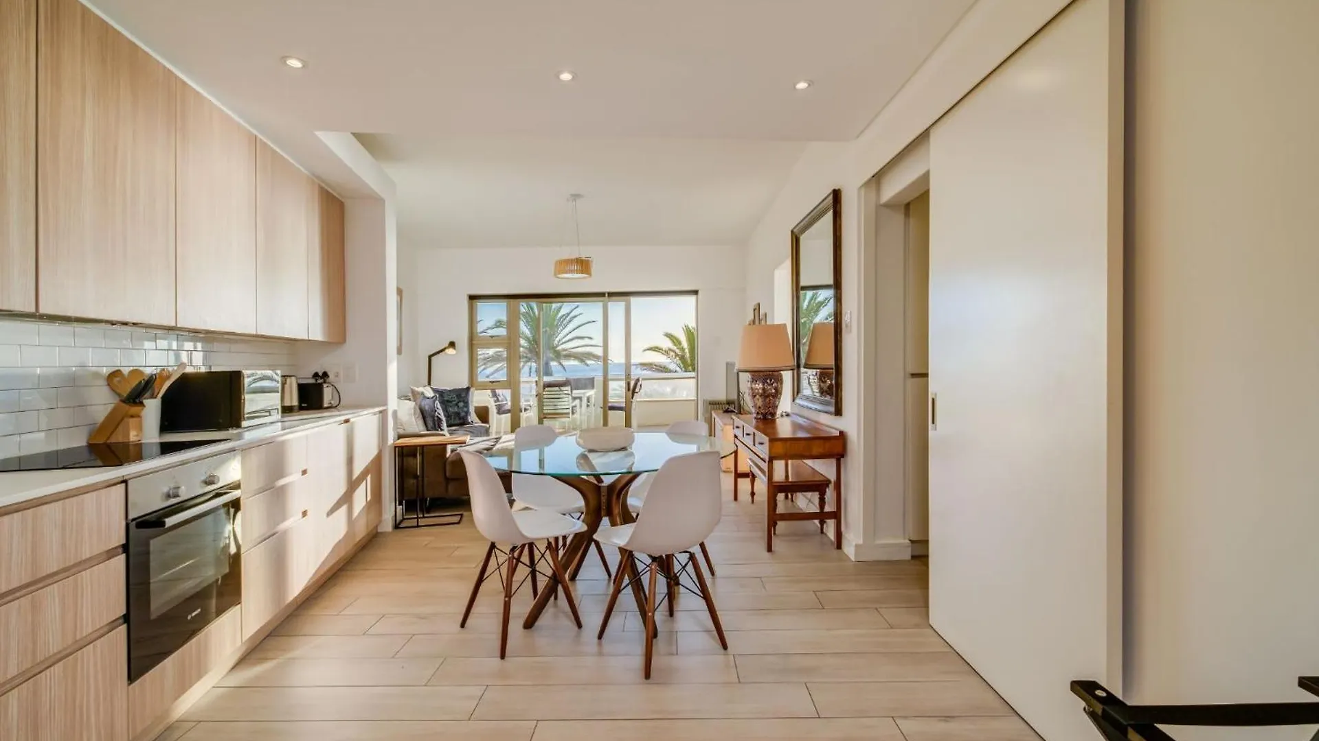 Sundowner Views Apartment Cape Town